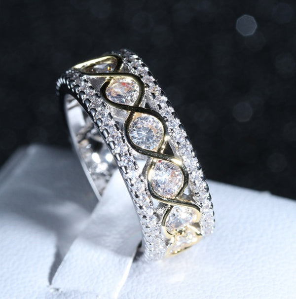 Elegant Zircon Promise Ring