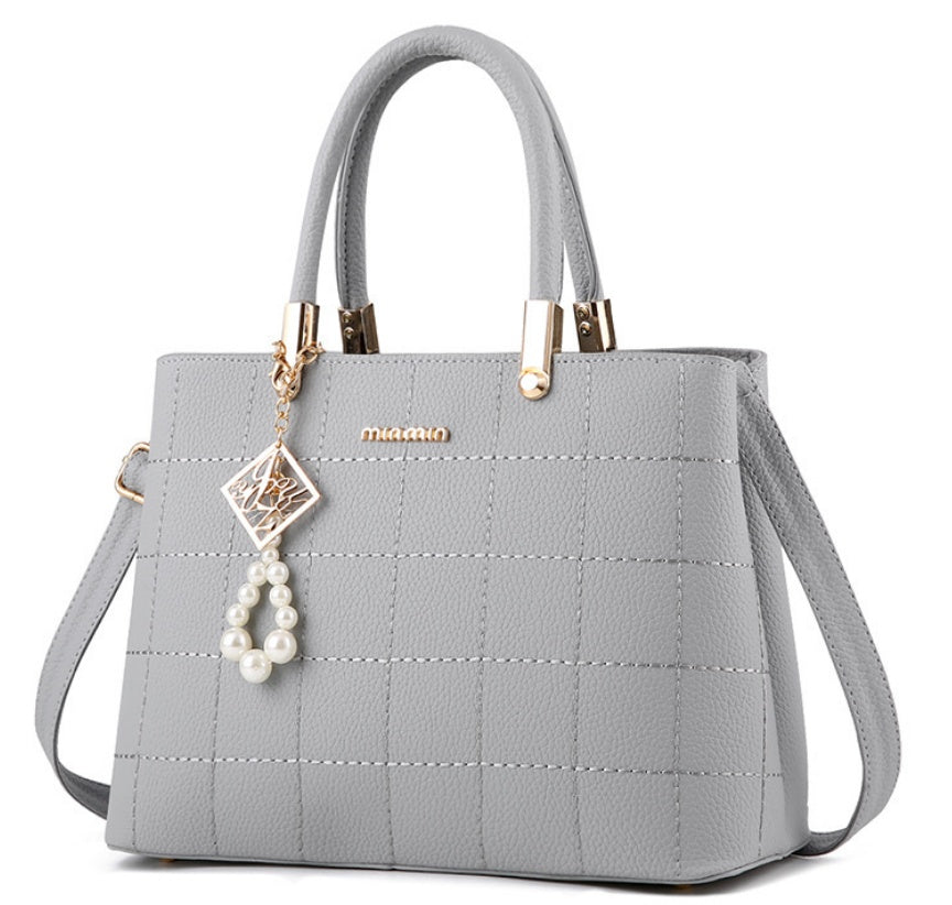 Pearl Tassel Handbag