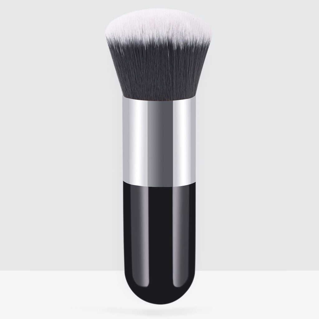 Pretty Blur™ Concealer Brush