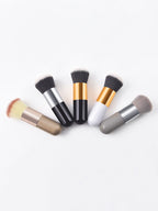 Pretty Blur™ Concealer Brush