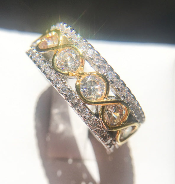 Elegant Zircon Promise Ring