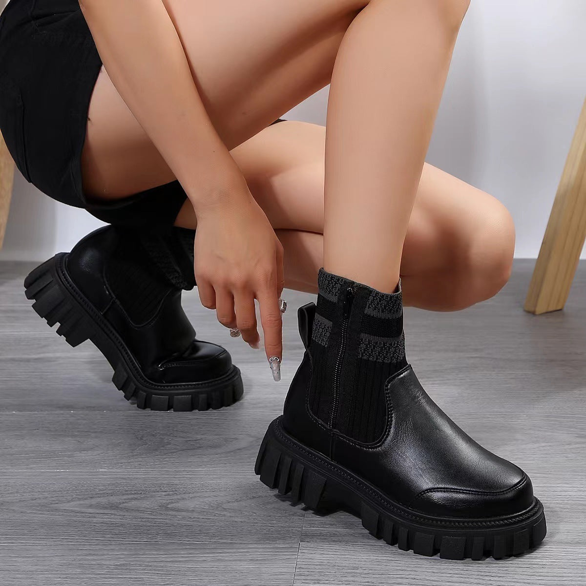 Mid Knit Boots